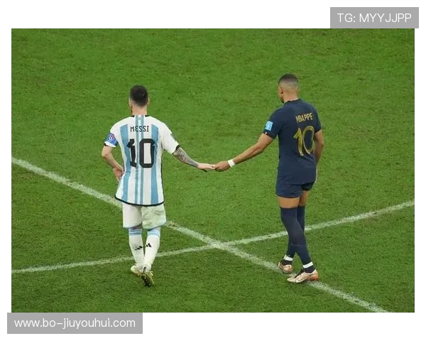 2025足球杯决赛精彩回顾：历史性对决与激动人心的瞬间