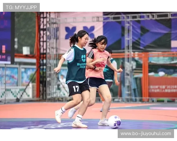 跨文化交流与友谊竞技 留学生足球赛精彩开幕 展现激情与合作精神